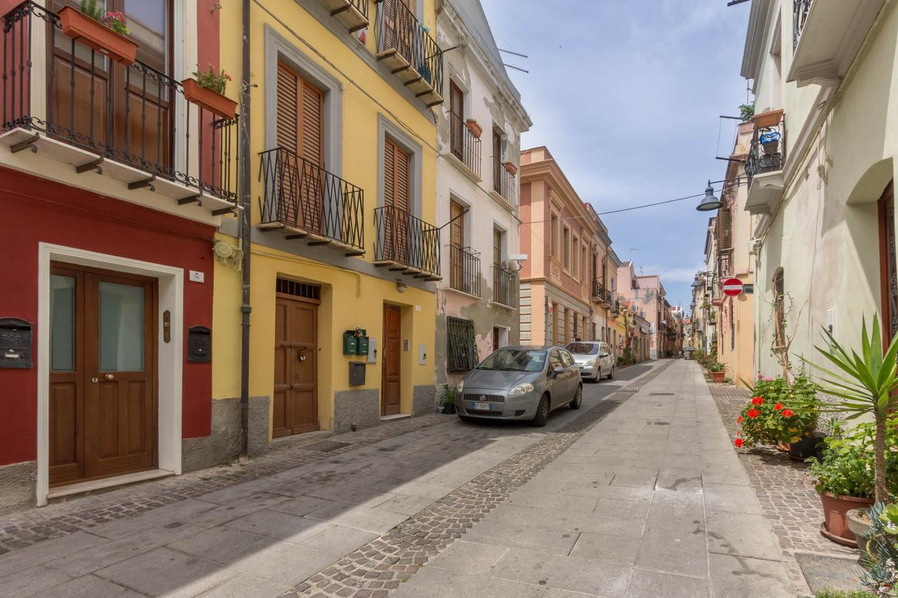 Domus De Silva - Appartamento In Centro Storico A Cagliari Exterior foto